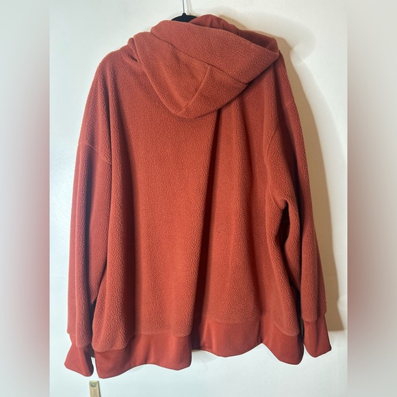 NIKE Women’s Plush Sherpa Burnt Orange Hoodie - Picture 4 of 5